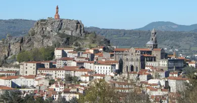 Dans les Alpes, un territoire sauvage où les loups vivent en liberté à 2h de Nice