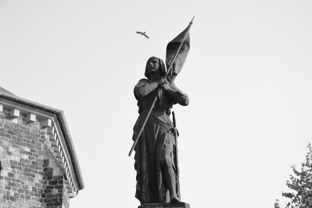 La statue de Jeanne d’Arc restera en place à Nice, la justice annule son déboulonnage