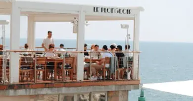 Près de Nice : entre poulpes de roche et dorades royales, découvrez ce restaurant de choix qui perpétue l’art du poisson frais à Cagnes-sur-Mer – Nice-Presse