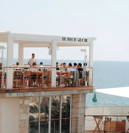 Près de Nice : entre poulpes de roche et dorades royales, découvrez ce restaurant de choix qui perpétue l’art du poisson frais à Cagnes-sur-Mer – Nice-Presse