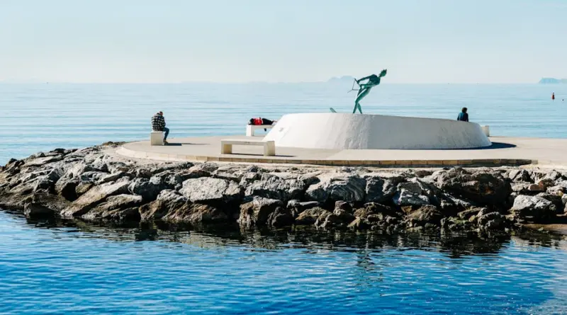 Sommet sur l’océan à Nice : la plus grande aire marine protégée du monde va voir le jour en Polynésie française