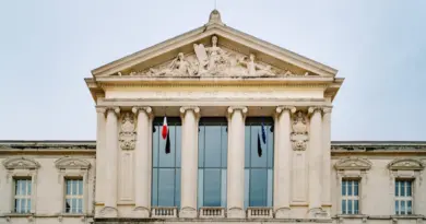 Alpes-Maritimes. La justice ordonne à la mairie de Nice de retirer les drapeaux israéliens de sa façade