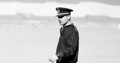 Un commandant fait chevalier: Christophe Darmont, 42 ans de service dans la police, décoré par le préfet à Nice – Var-Matin
